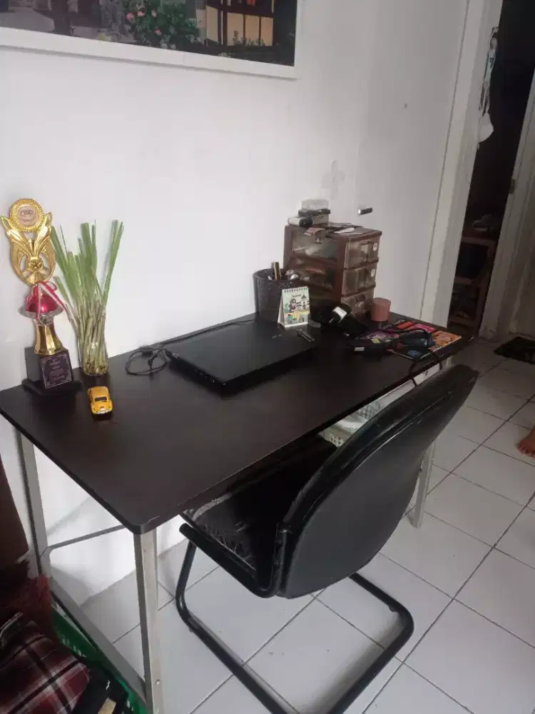 Meja serbaguna + kursi bahan besi