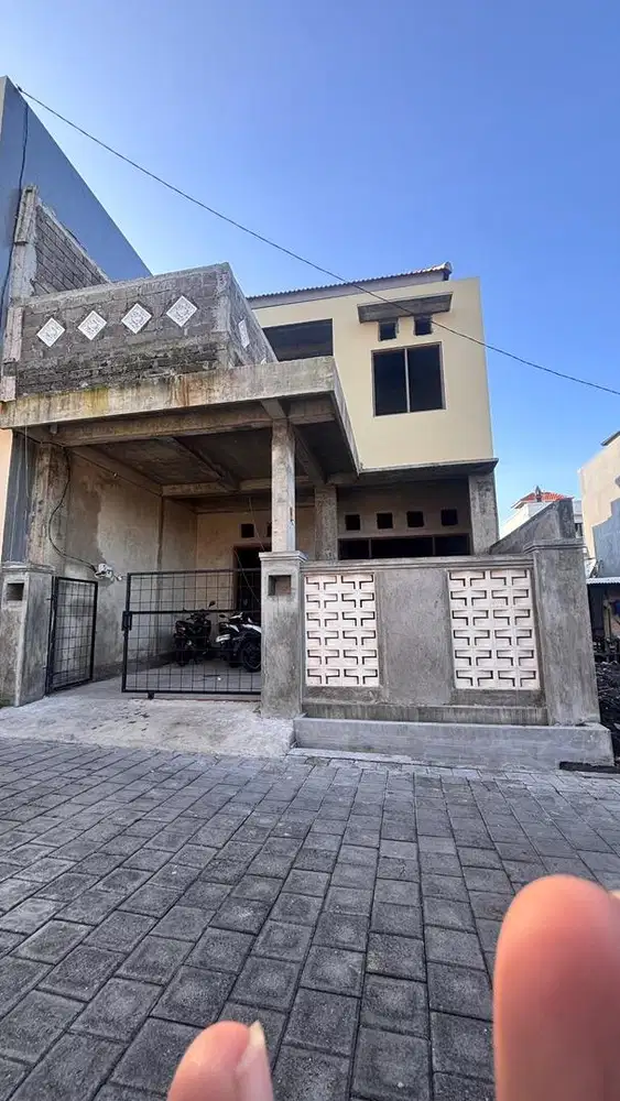 Disewakan Rumah Semi Finishing