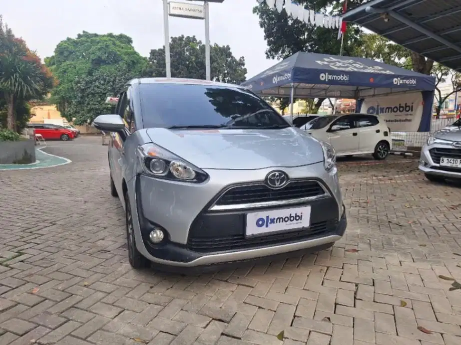 LOW DP Toyota Sienta 1.5 V Bensin-AT 2018 ZMO