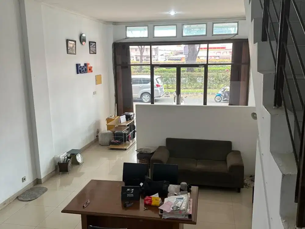 RUKO TOL BOULEVARD BSD HADAP JALAN RAYA UTAMA