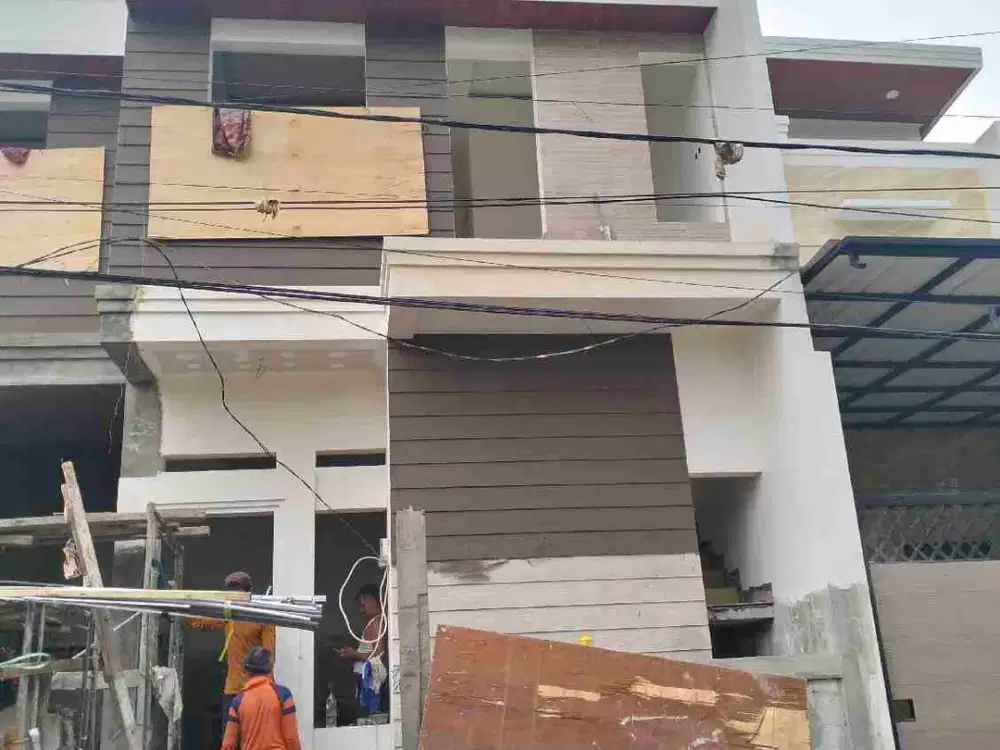 Rumah mewah 2 lantai perum penjaringan sari Merr
