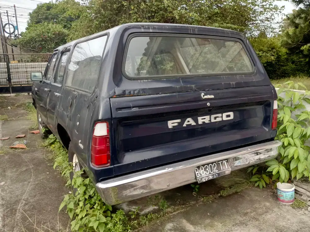 Dodge Lain-lain 1986 Bensin
