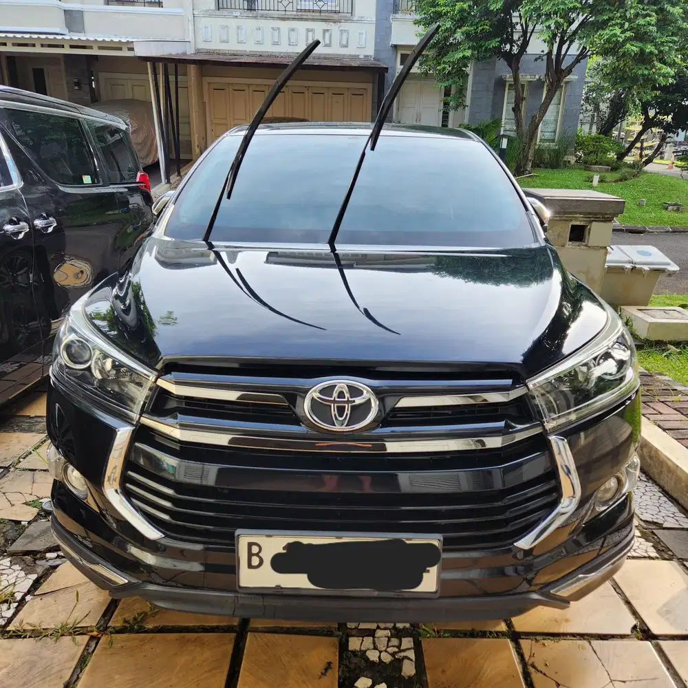Toyota Kijang Innova Venturer Diesel 2019 Solar