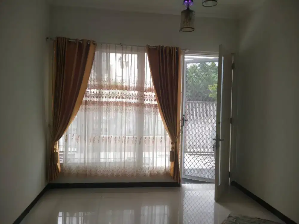 DIJUAL RUMAH DI PURA BESAKIH PURIMAS SURABAYA SIAP HUNI DAN MURAH