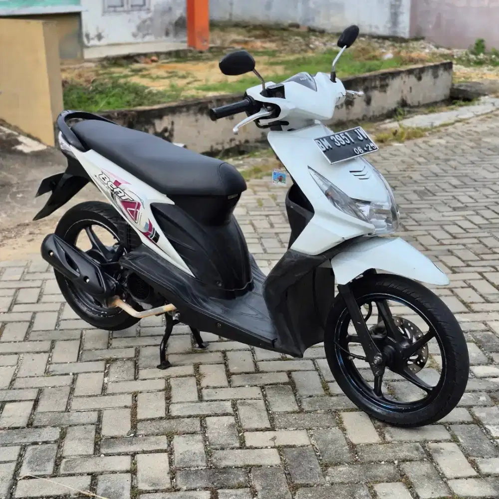 Beat Karbu Plat Kota Pekanbaru Pemakaian Satu Tangan dari Baru