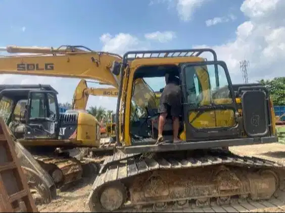 JUAL 2 UNIT SDLG EXCAVATOR E6138F TAHUN 2023 - KONDISI AS IS