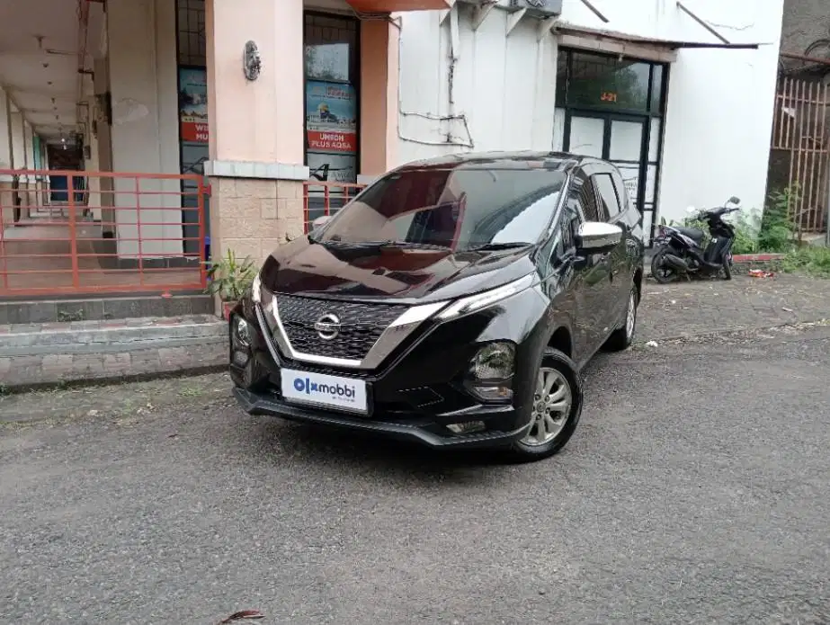 KM Rendah - NISSAN LIVINA 1.5 EL BENSIN M/T 2019 HITAM