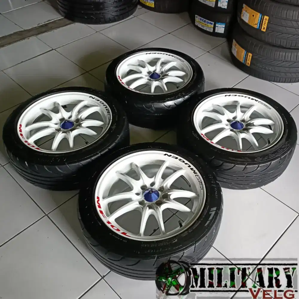 Mugen MF10 R16 White