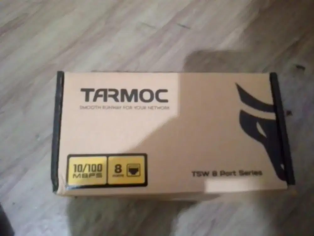 Hub switch 8 port baru