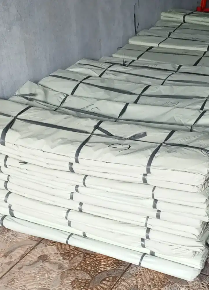 PLASTIK COR HIJAU MANTAP UNTUK JALAN BETON DAN BANGUNAN