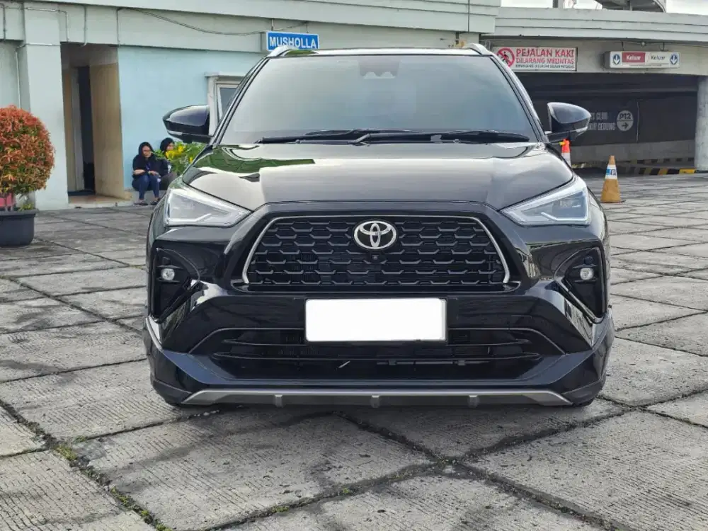 Km 7 ribuan yaris cross gr hybrid tss 2024 pk 2025 hitam