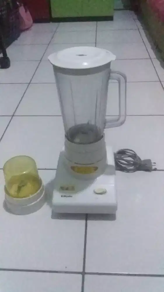 Blender merek Miyako