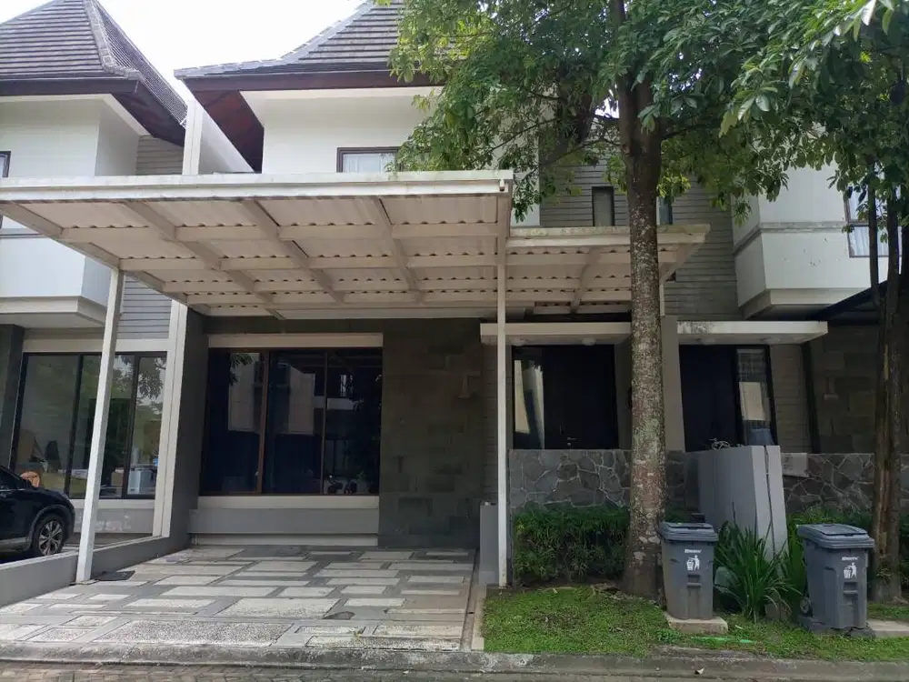 Rumah Mewah Fasilitas Lengkap