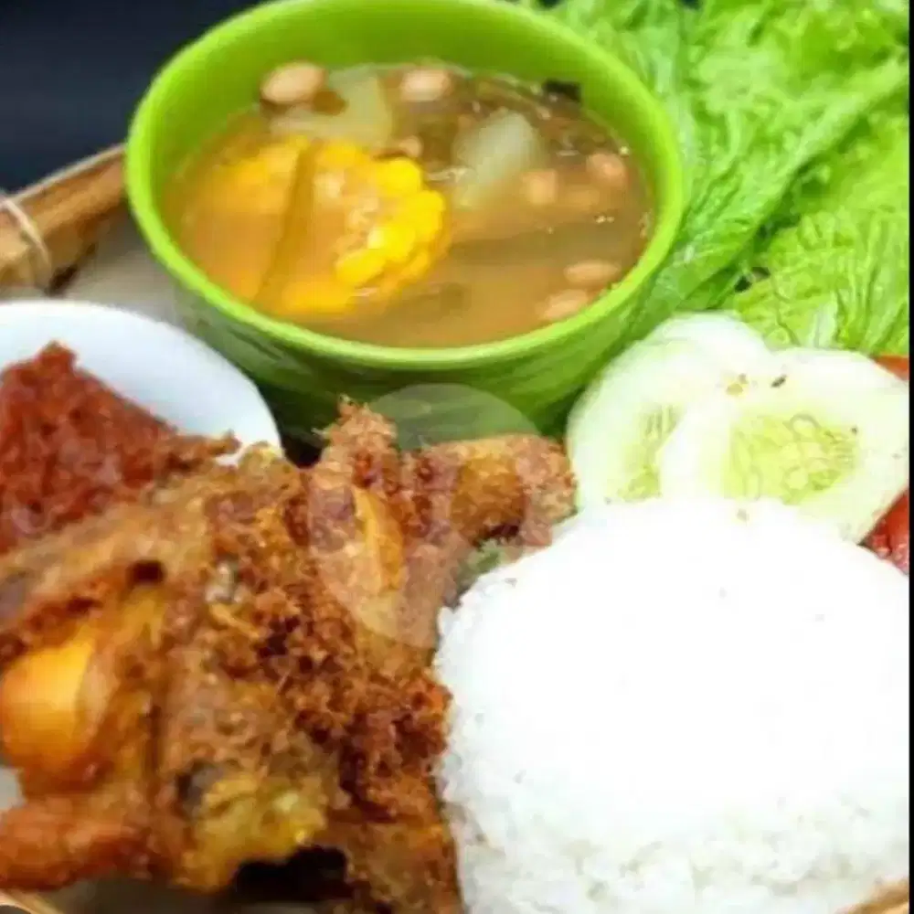 Dibutuhkan segera karyawan/ti jaga stand makanan