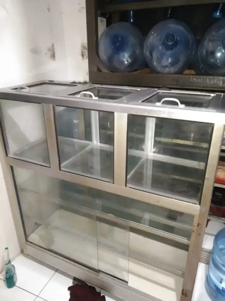 diborongin perlengkapan warung