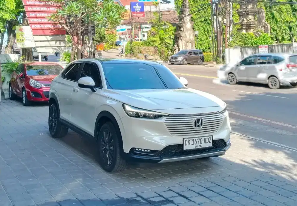 HRV SE NEW MODEL ASLI DK KM 10 RB LIKE NEW