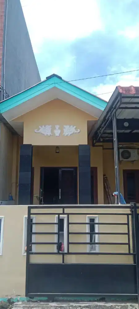 Dijual Rumah dalam Komplek