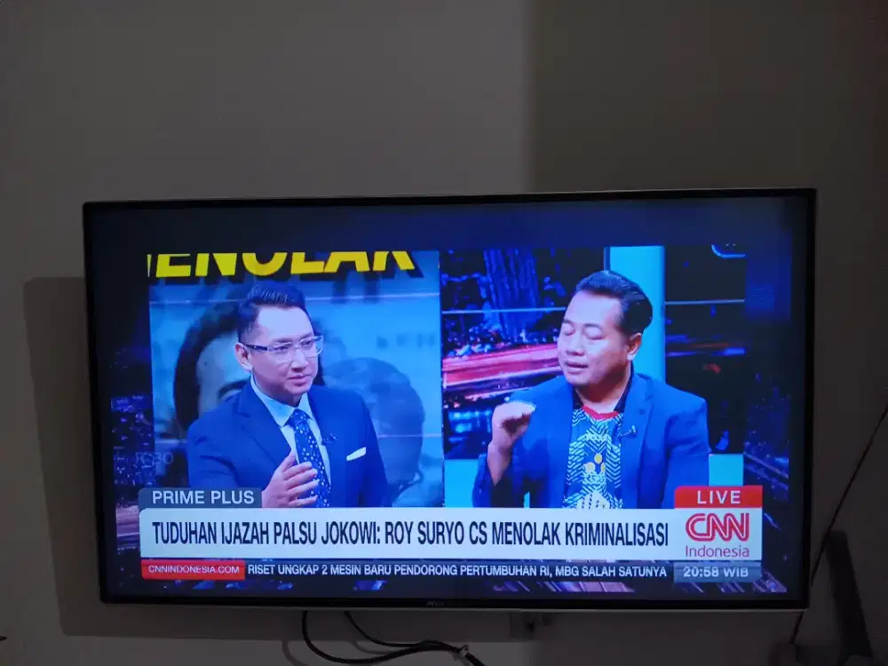 TV Polytron LED 43 Inch