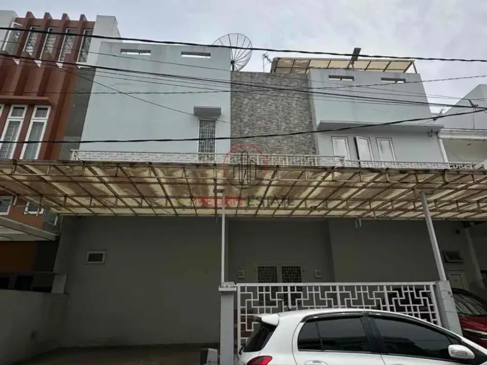 Dijual!!! Villa Taman Polonia 1