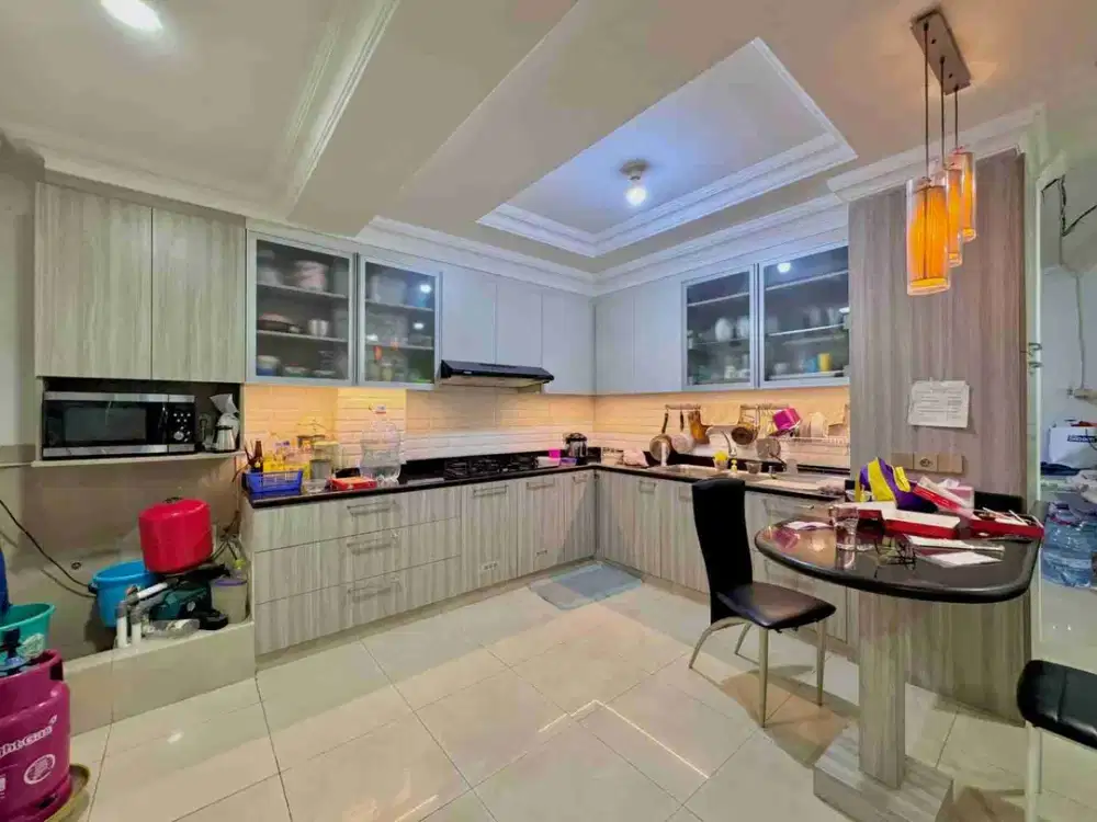 Dijual Rumah 3 Lt Semi Furnish Kelapa.Gading Jakarta Utara