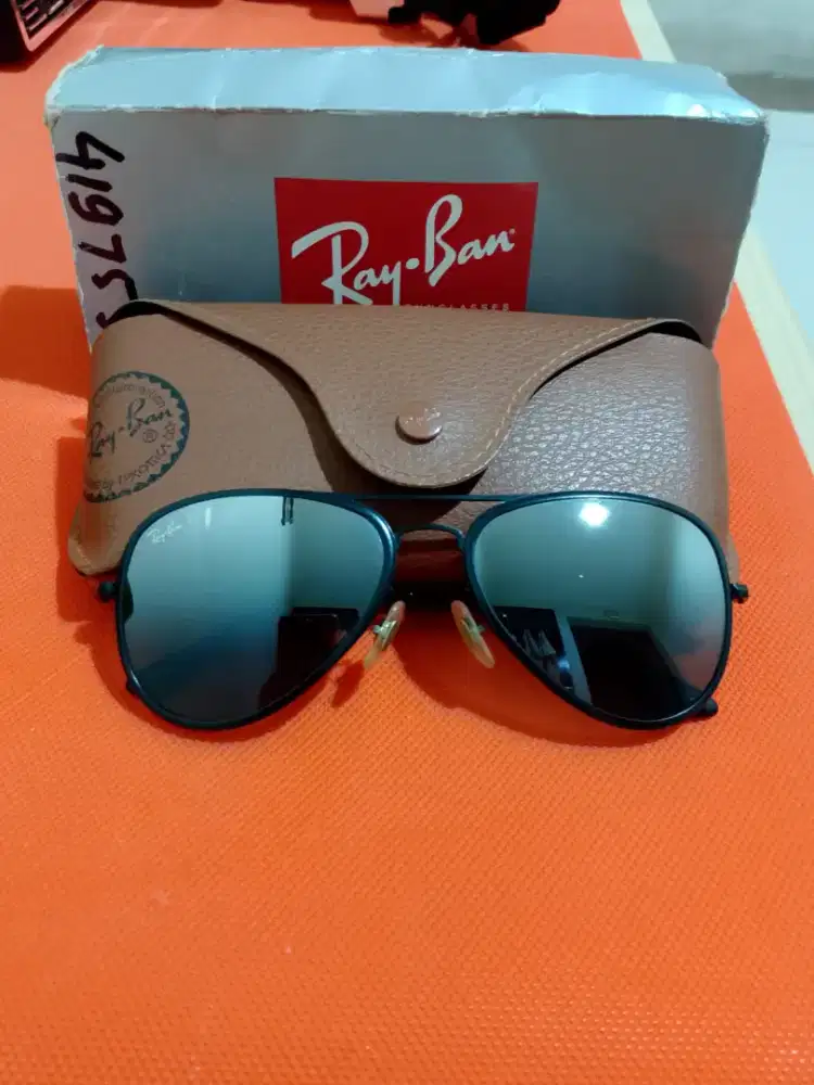 Perlengkapan aksesoris pria