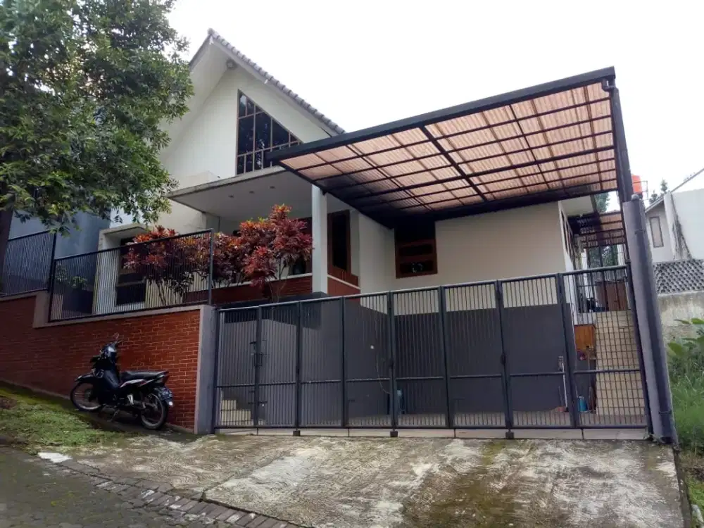 Dijual rumah cantik di dago  Komplek kampung padi
