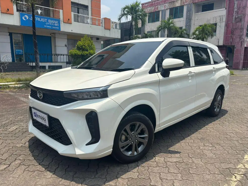 Pajak Panjang - Daihatsu Xenia 1.3 X Bensin-MT 2023
