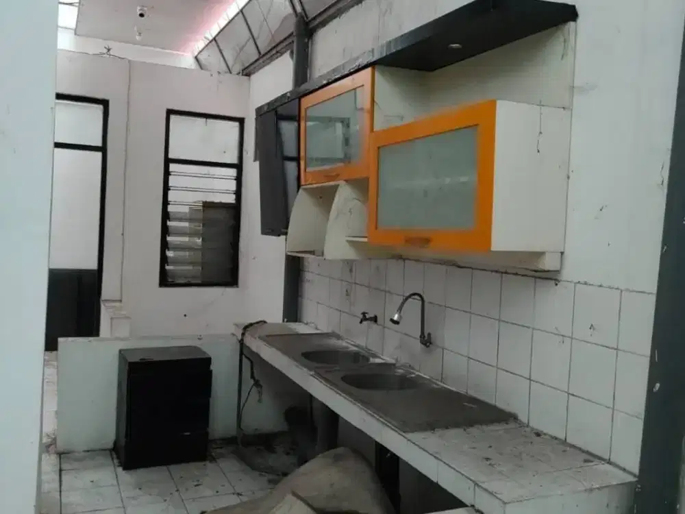 RUKO 2 JEJER 3.5 LANTAI NOL JALAN RAYA KEMBAR KENJERAN DEKAT MERR