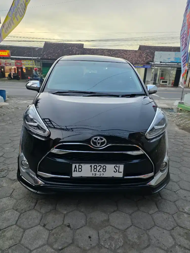 Sienta q matic tahun 2017