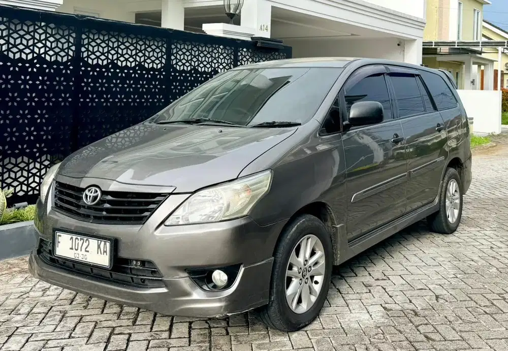 Kijang innova diesel G 2011 matic