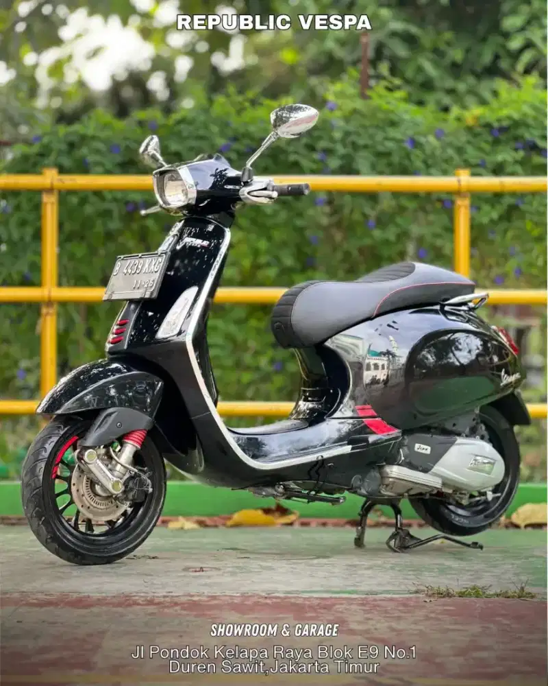 DIJUAL VESPA SPRINT CARBON 150 IGET ABS TH 2018 LIMITED EDITION