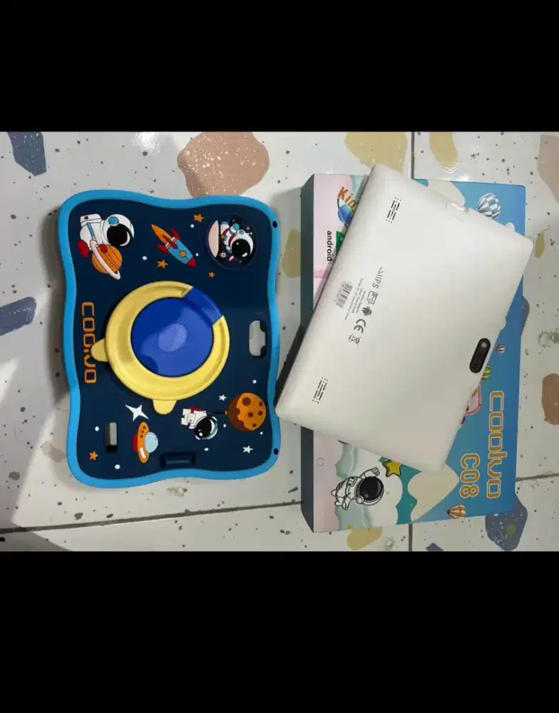 Dijual tablet coolvo ukuran 8inch bisa YouTube ada pen nominus lengkap