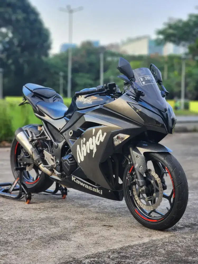 Kawasaki Ninja 250 FI With R9