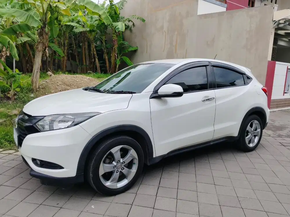 HRV E Putih 2017/2018