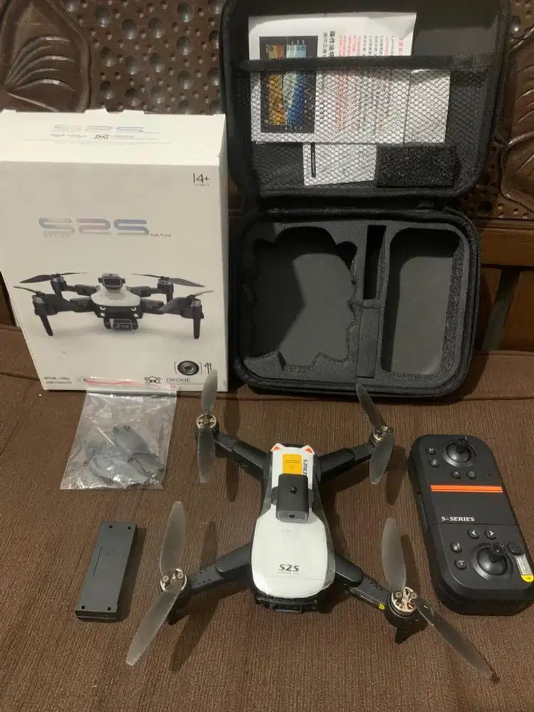 Di jual derone deone s2s max dengan kamera
