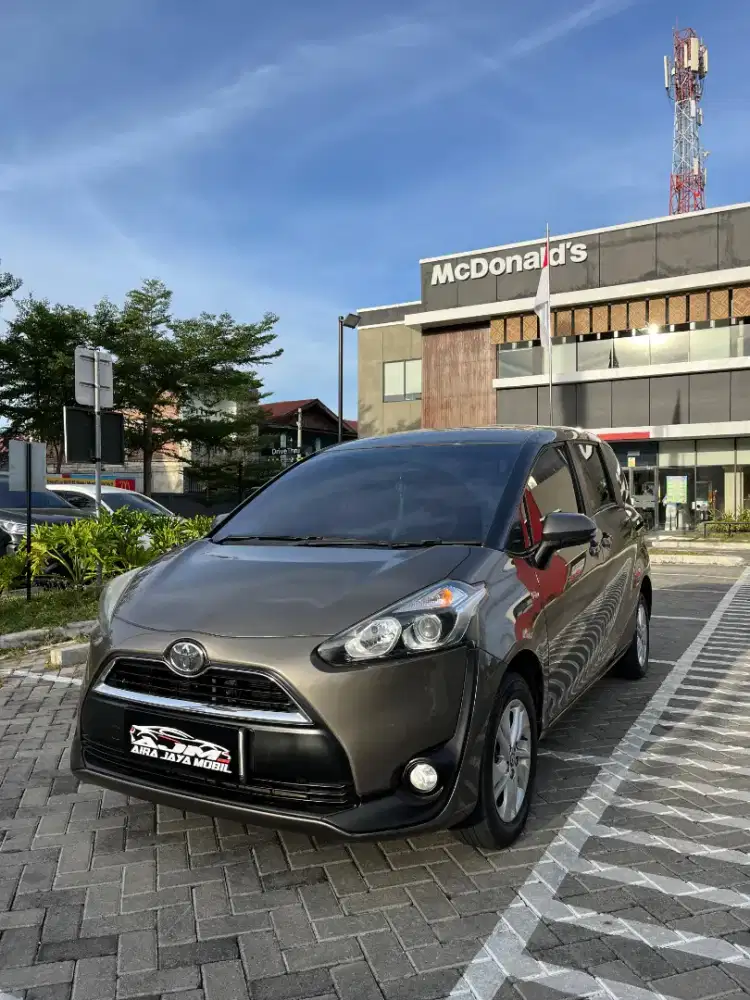 Toyota Sienta G tahun 2018 manual