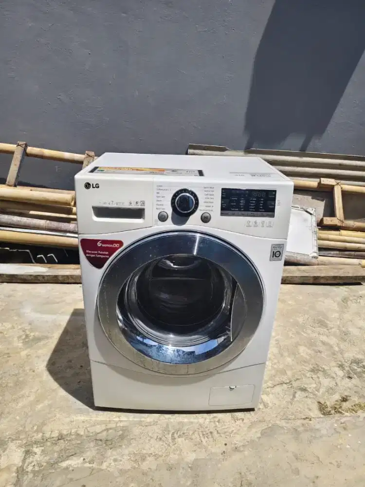 Mesin cuci front loading lg 7 kg