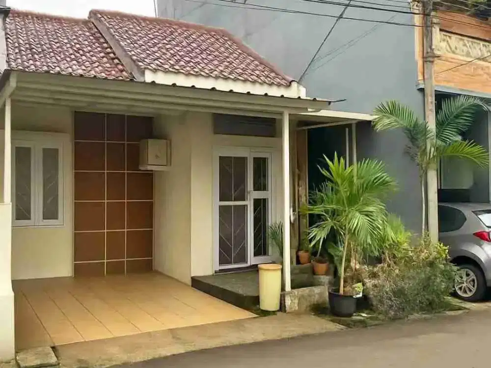 Dijual Rumah cantik Furnished cluster Lokasi Persis Gerbang Tol Ciputat Tangsel