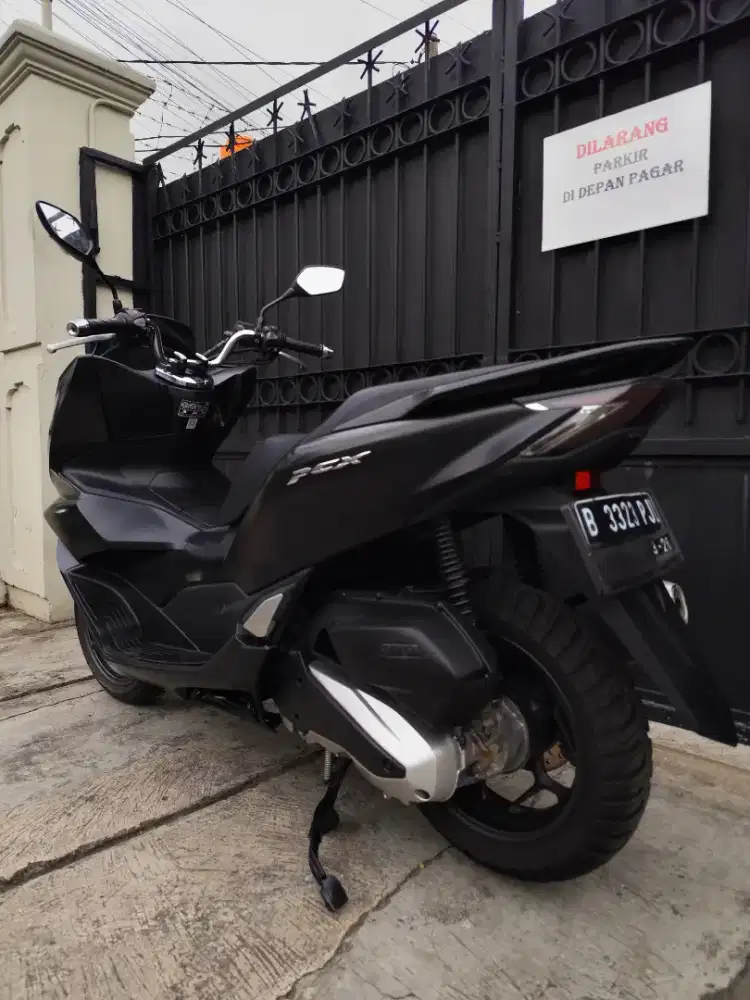 Honda PCX 160 Lengkap Pajak Hidup
