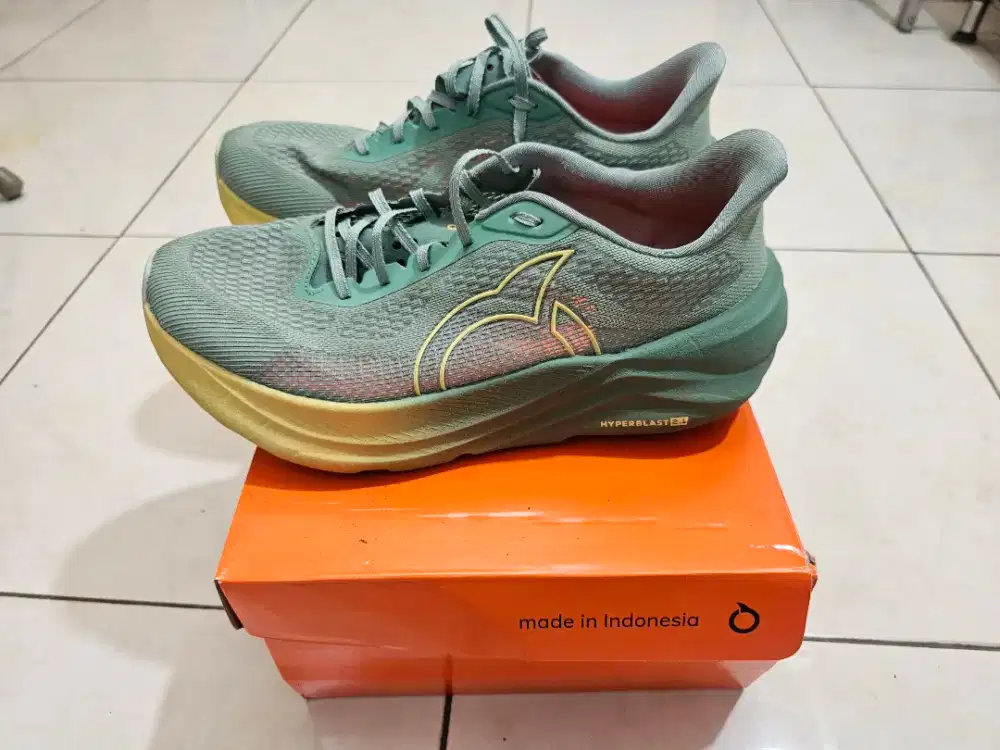 Sepatu Lari Ortuseight Hyperblast 2.1 Size 39