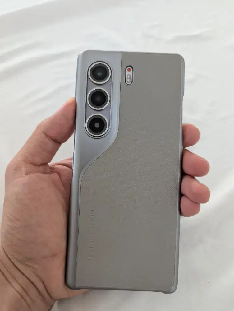 Tecno camon 40pro 5g 8/256