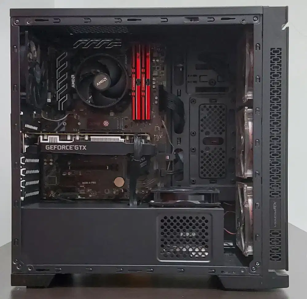 Jual 1 set PC dan monitor bekas