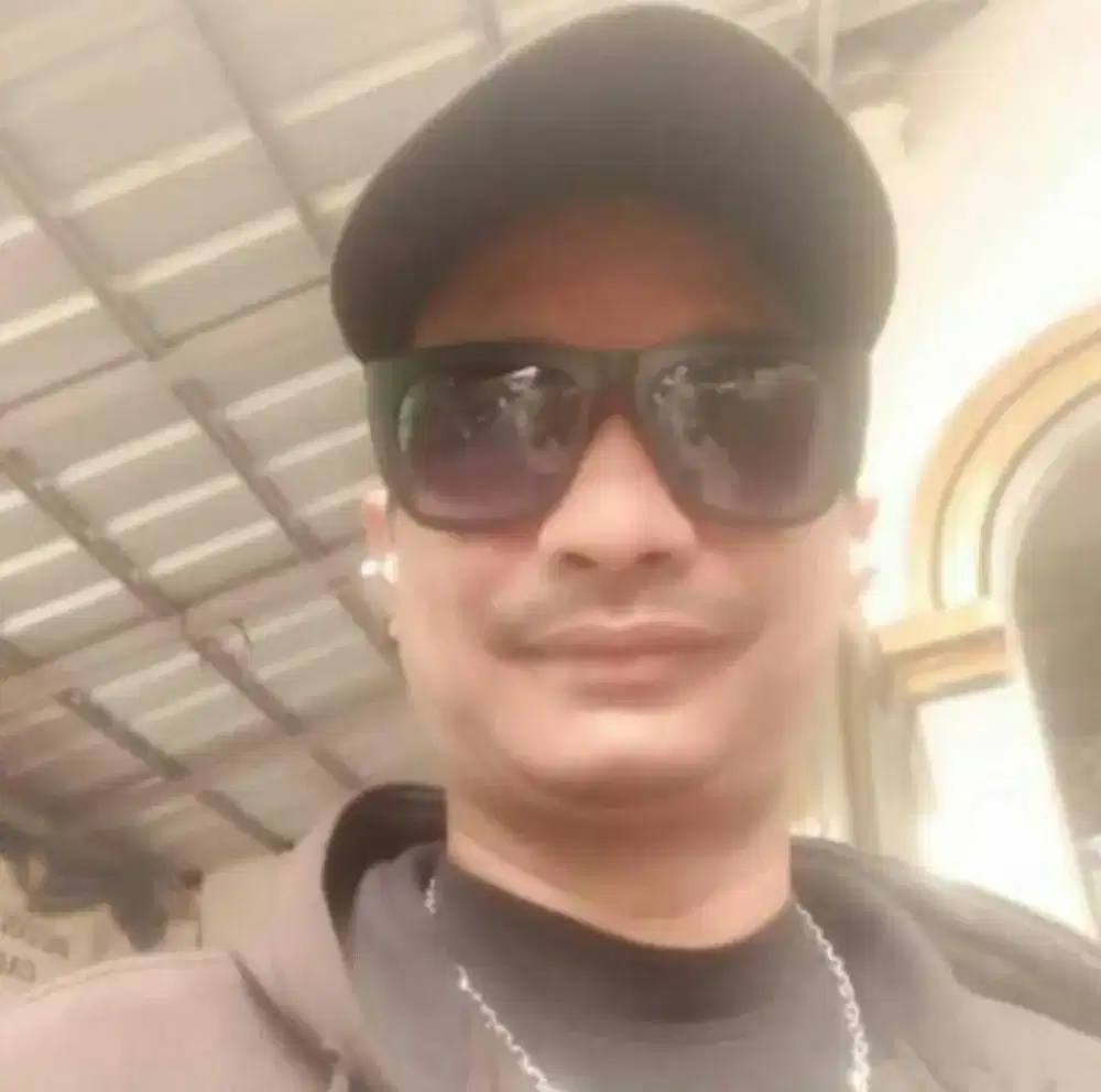 Mencari pekerjaan security / antar jemput pakai motor