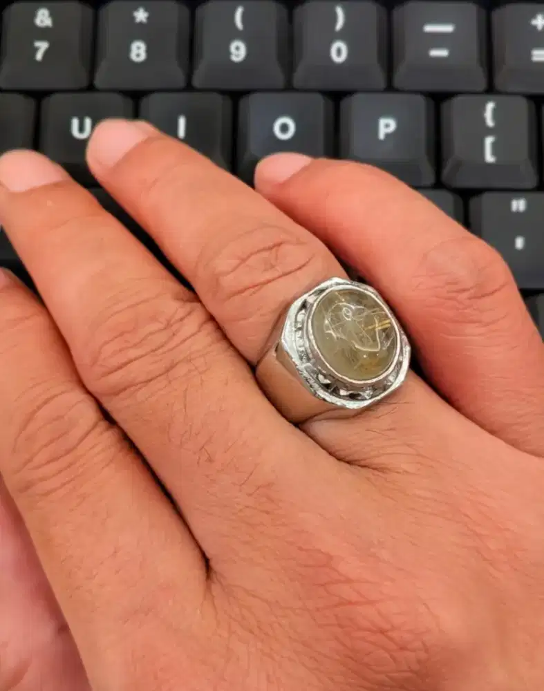 Batu Cendana serat rambut emas ring 6