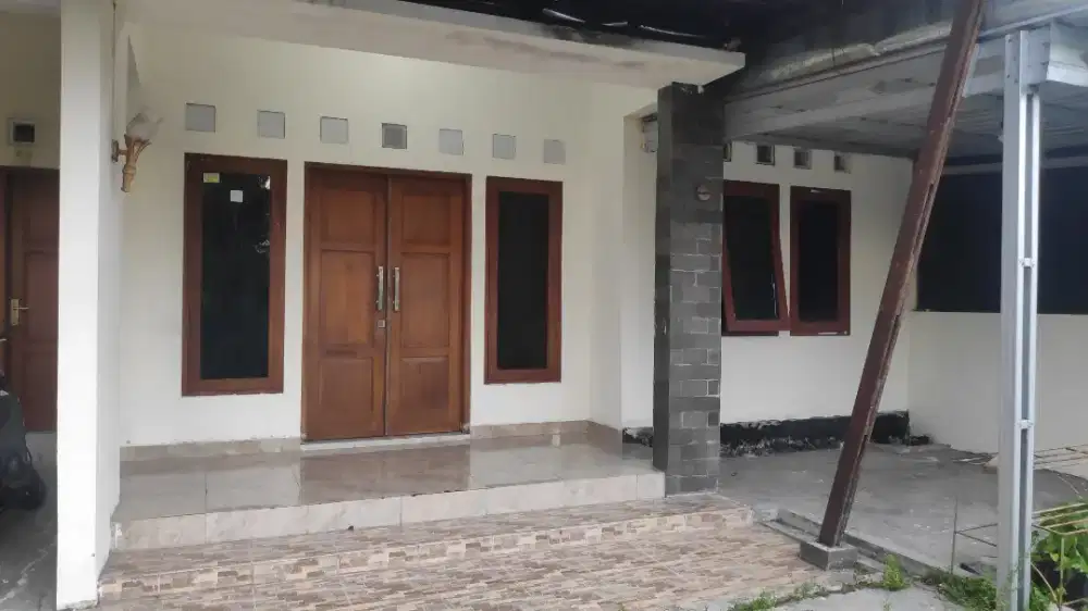 Dikontrakan Rumah lantai 2