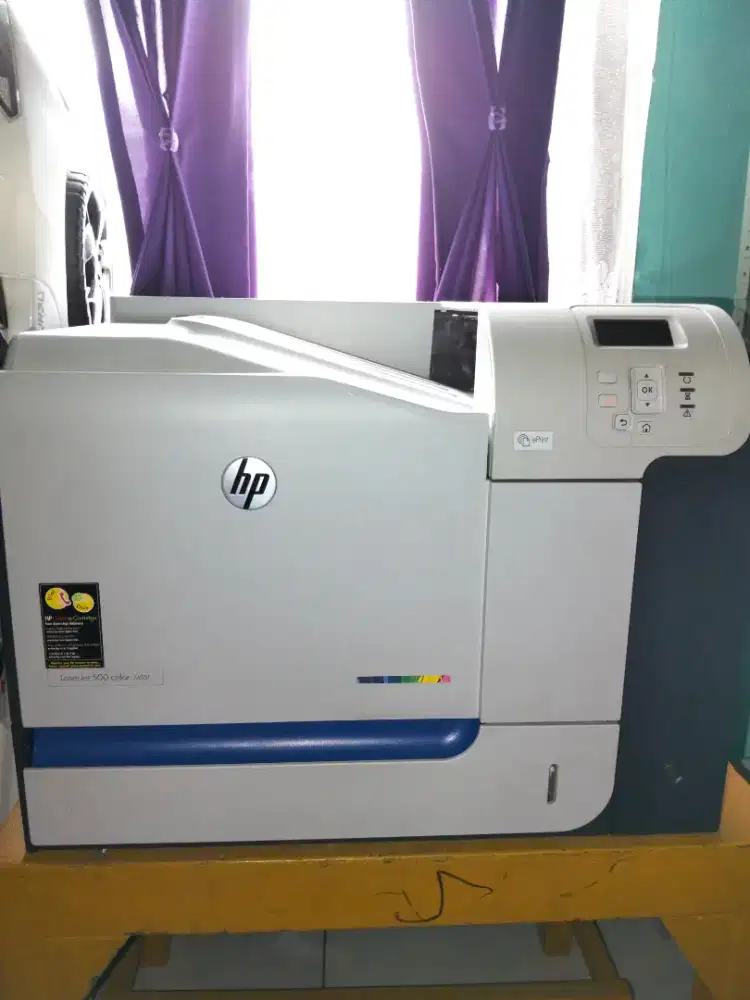 Di jual printer hp LaserJet 500 color m551