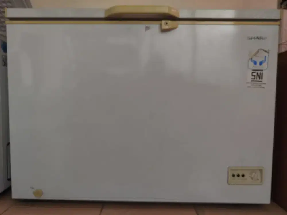 freezer sharp 280L