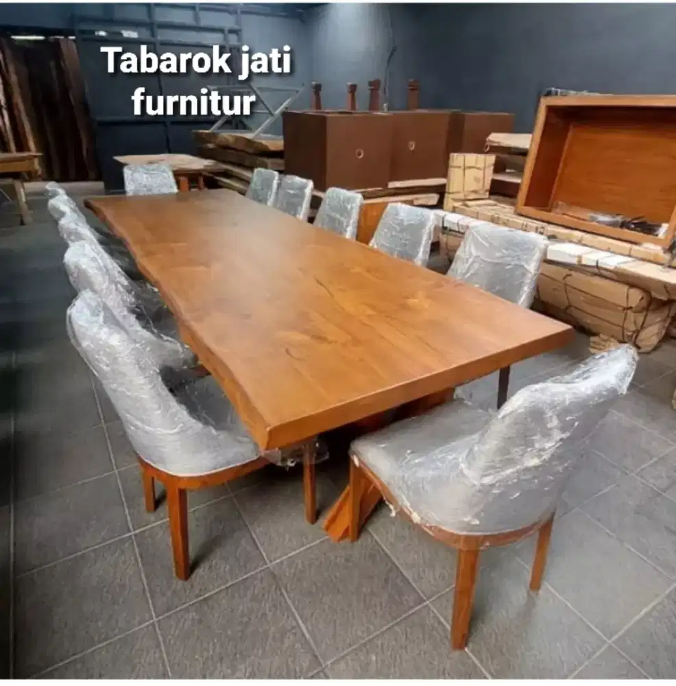 Meja makan jati solid  modern,k.12,bahan kayu jati tua