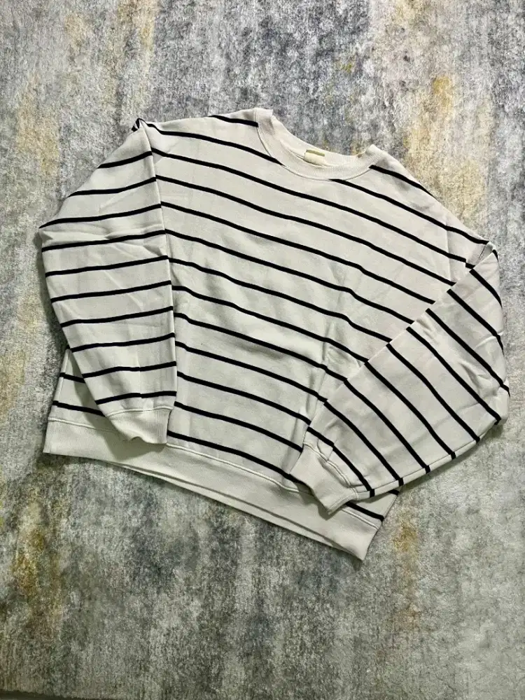 Sweater Wanita Stripes