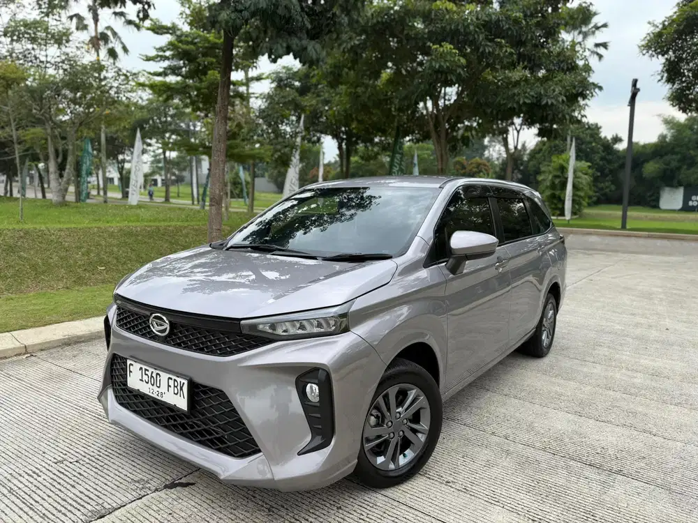 Daihatsu Xenia R Automatic 2023 Silver LOW KM